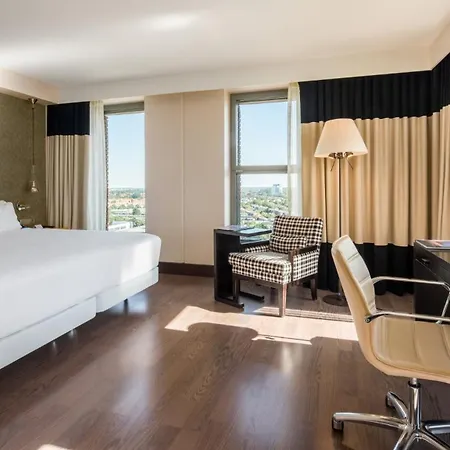 Hotel Nh 4*
