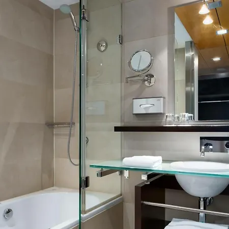 Nh Hotel Haga